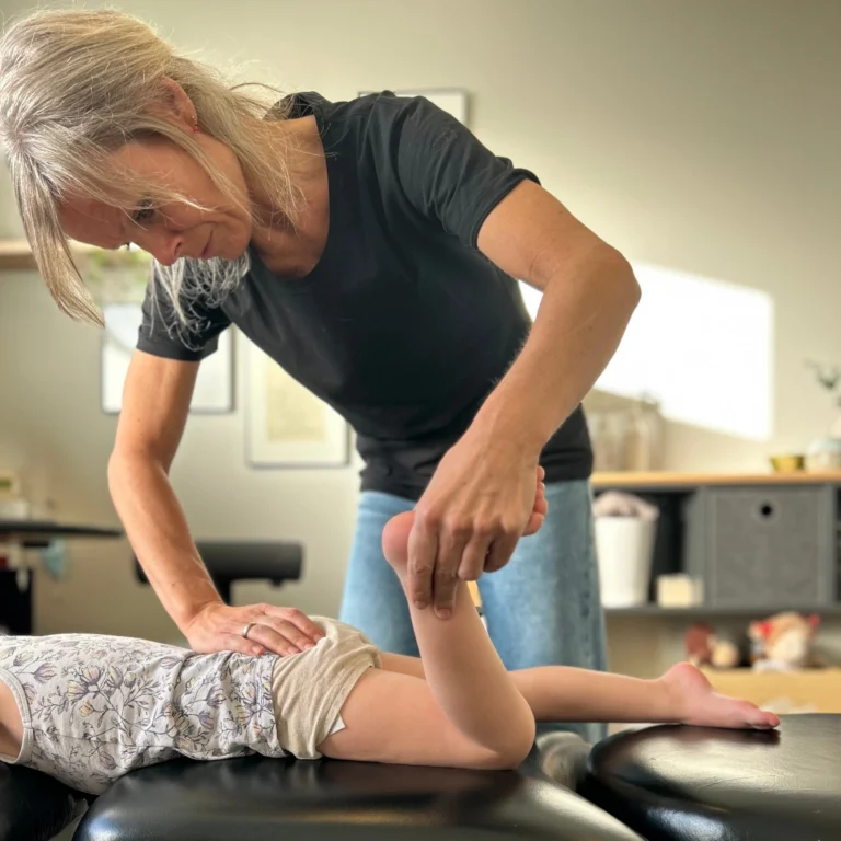 Øvelser til funktionel træning og symptombehandling hos børn